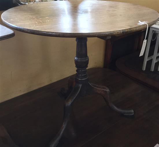 George III circular oak tilt-top table